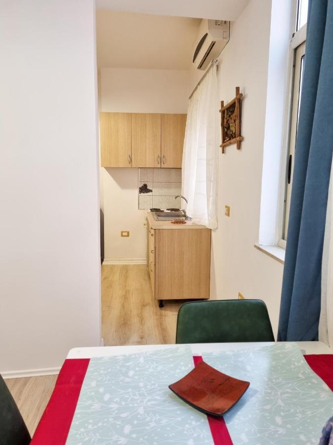 Cozy Apartment In City Center Tirana Buitenkant foto